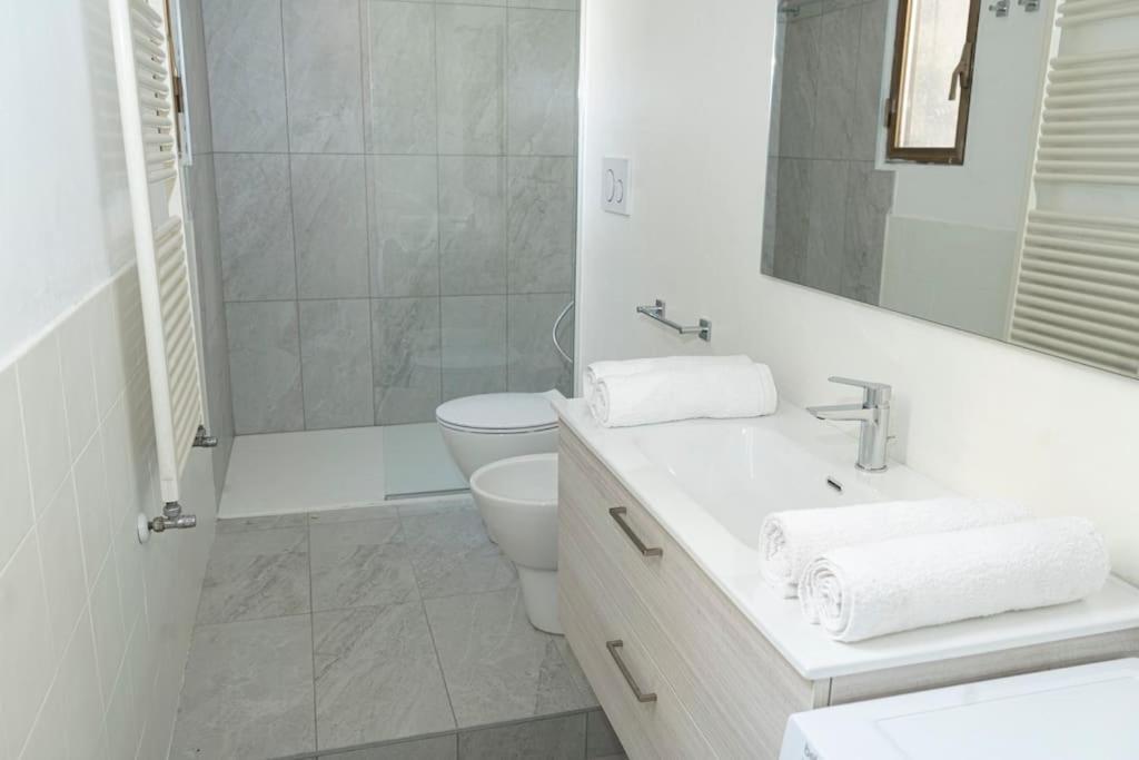Lo3 • Navigli Chic Apartment • ميلان المظهر الخارجي الصورة